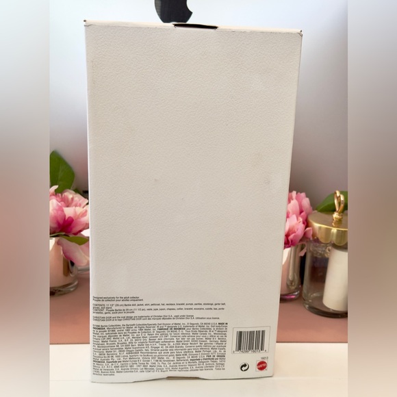 SOLD ❌ Christian Dior Barbie Collectible - Picture 10 of 10